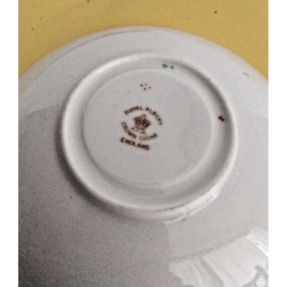 Antique Royal Albert Crown China Imari-style cup and saucer, 1920's - Picture 14 of 14